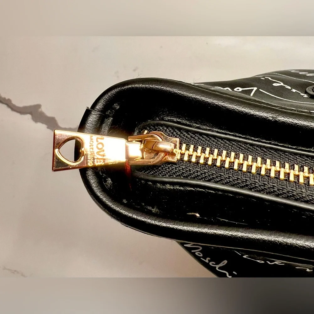 LOVE MOSCHINO Logo Romantic Shopper Shoulder Bag Black Logo w Gold Hardware EUC - Picture 12 of 17
